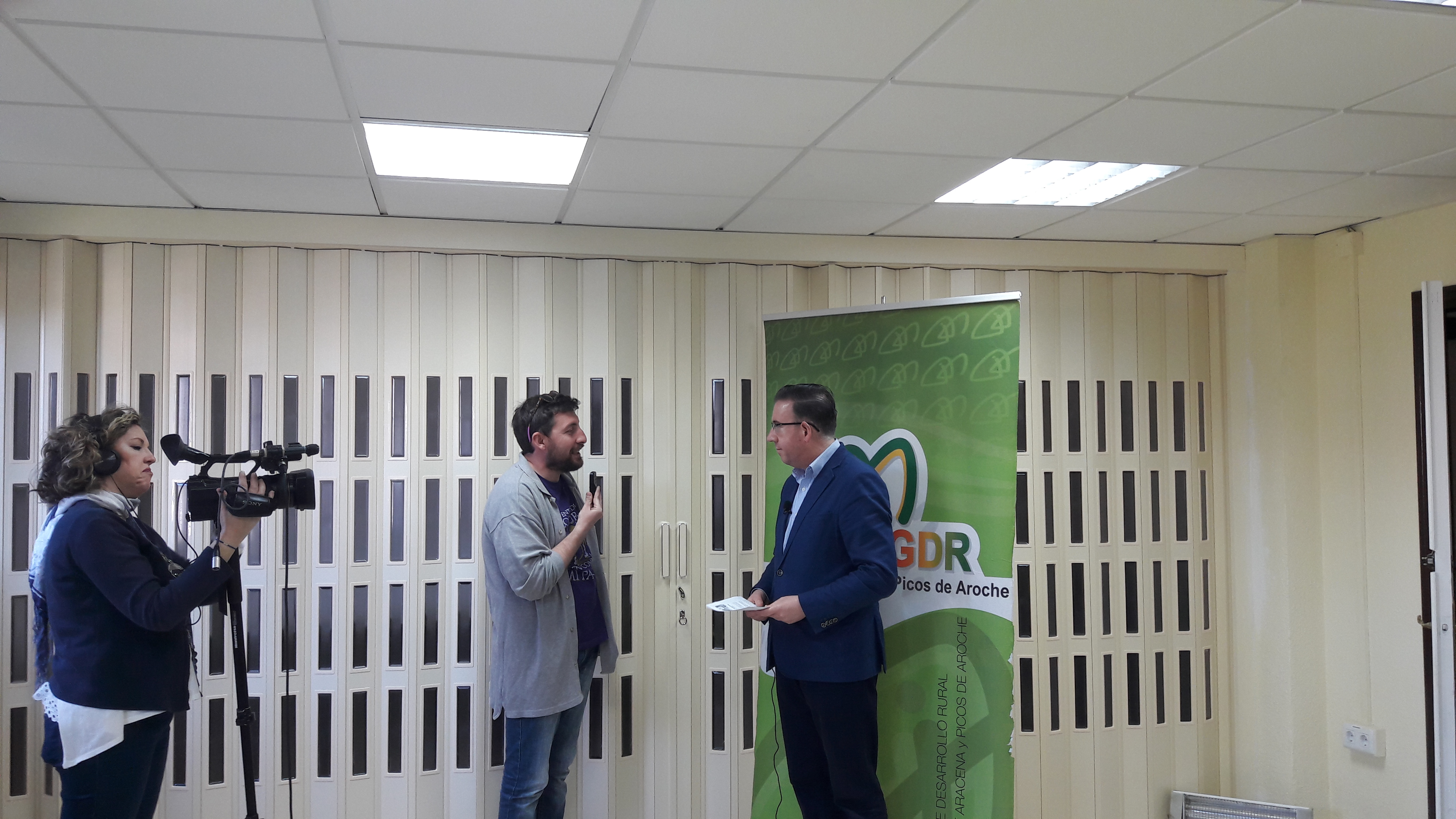 ARRANCA EL PLAN HEBE EN LA SIERRA DE ARACENA Y PICOS DE AROCHE. Un proyecto de colaboración entre el Grupo de Desarrollo Rural y la Diputación Provincial de Huelva para impulsar el empleo juvenil en la Sierra.